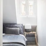 Casa Com Alma Portuguesa @ Bairro Alto Ii